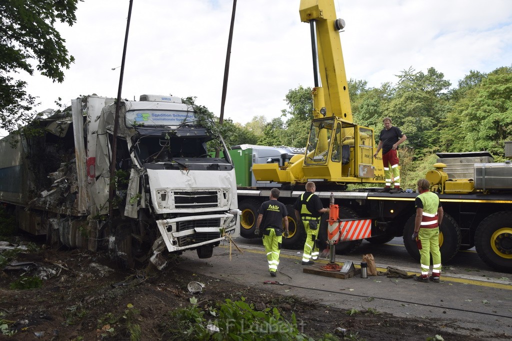 Schwerer VU A 3 Rich Oberhausen Hoehe AK Leverkusen P592.JPG - Miklos Laubert